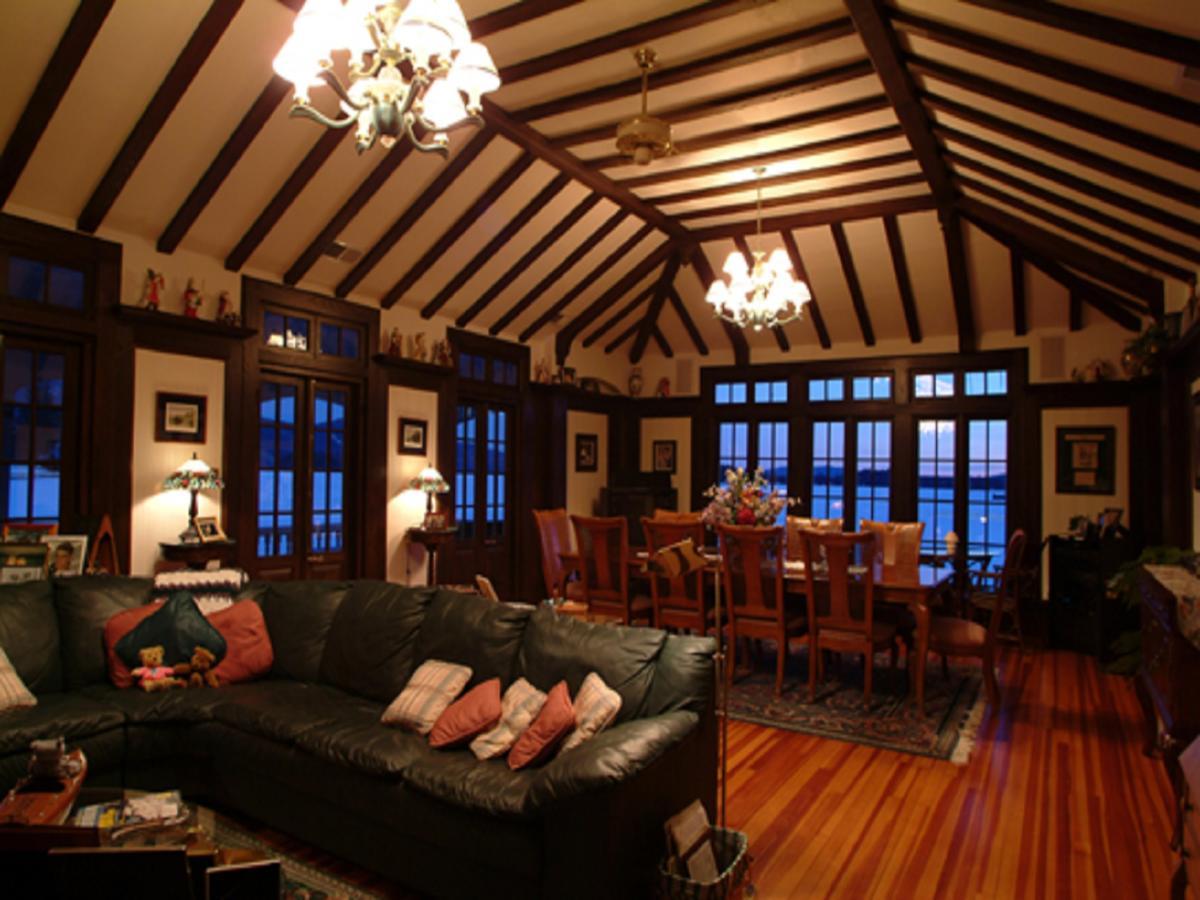 Lake George Boathouse Waterfront Lodging Bolton Landing Exterior photo